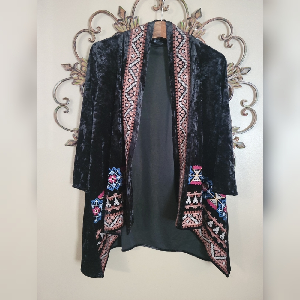 Anthropologie Velvet Embroidered Kimono